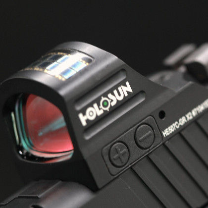 Holosun HE507C Nişangah – Üç Retikül Seçeneğiyle Tam Kontrol Sende!